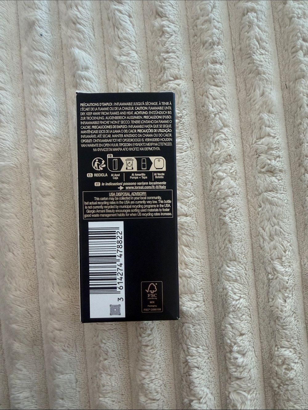 Armani Luminous Silk Foundation Shade 6 - Picture 3 of 4